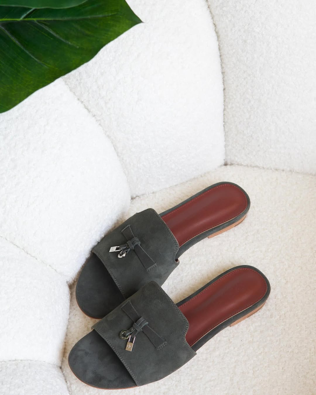 Hermès Velvet Flats