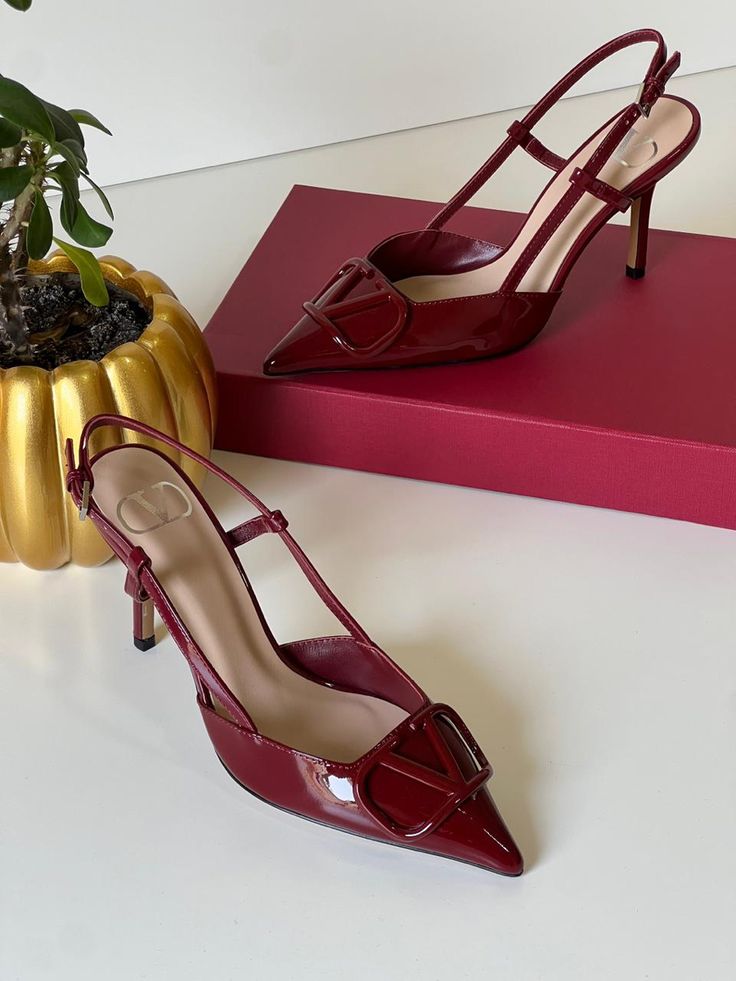 Designer Rockstud Leather Heel