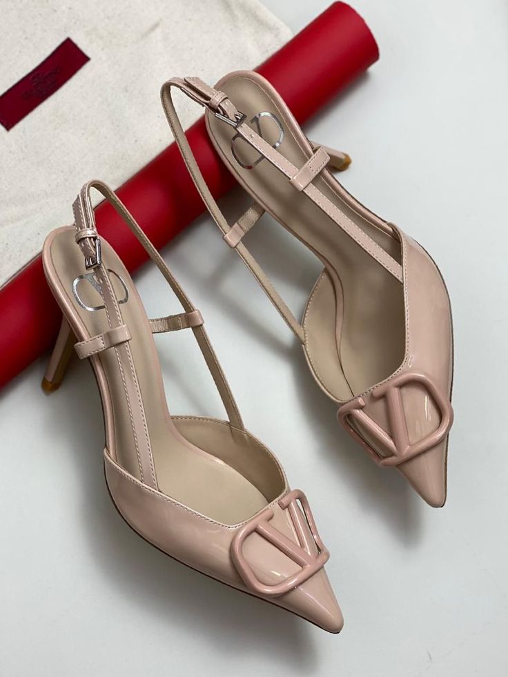 Designer Rockstud Leather Heel