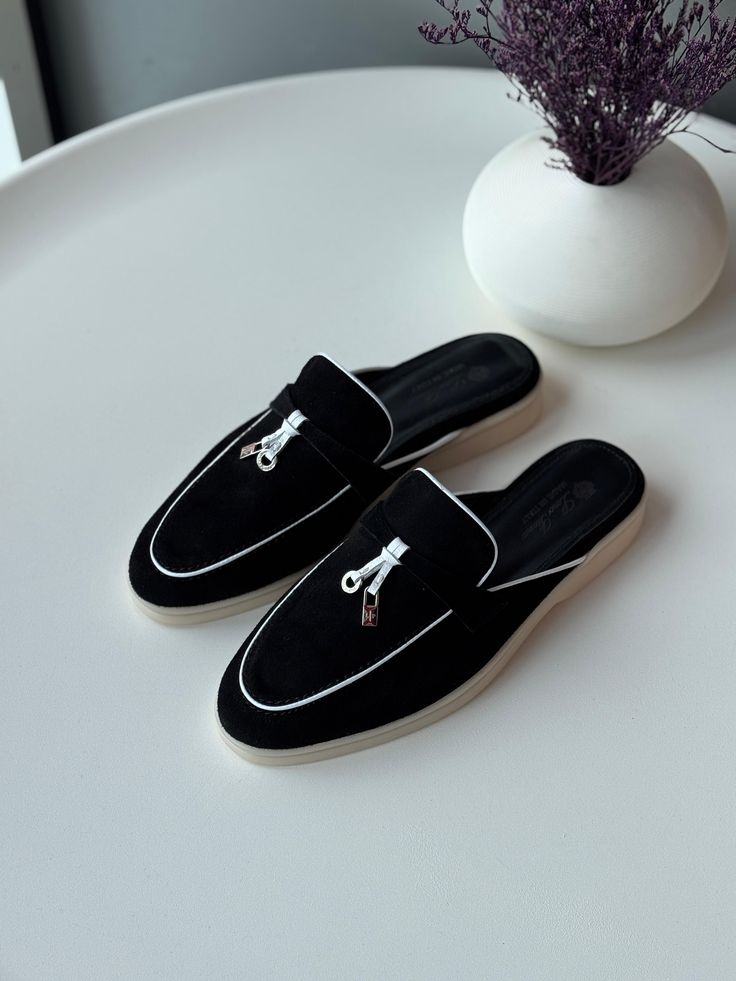 Babouche Slip-On Loafers